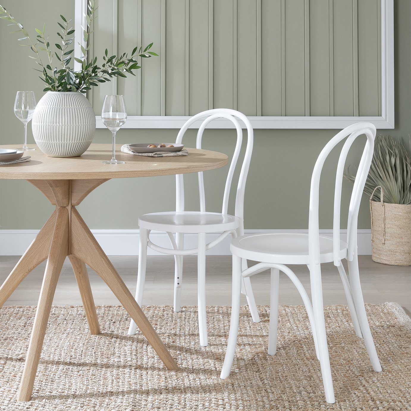 Habitat Larsa Pair of Solid Wood Dining Chairs - White