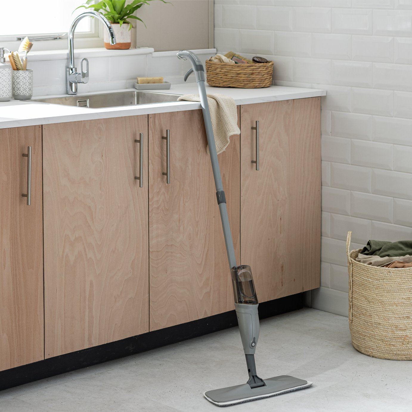 Argos Home Spray Mop
