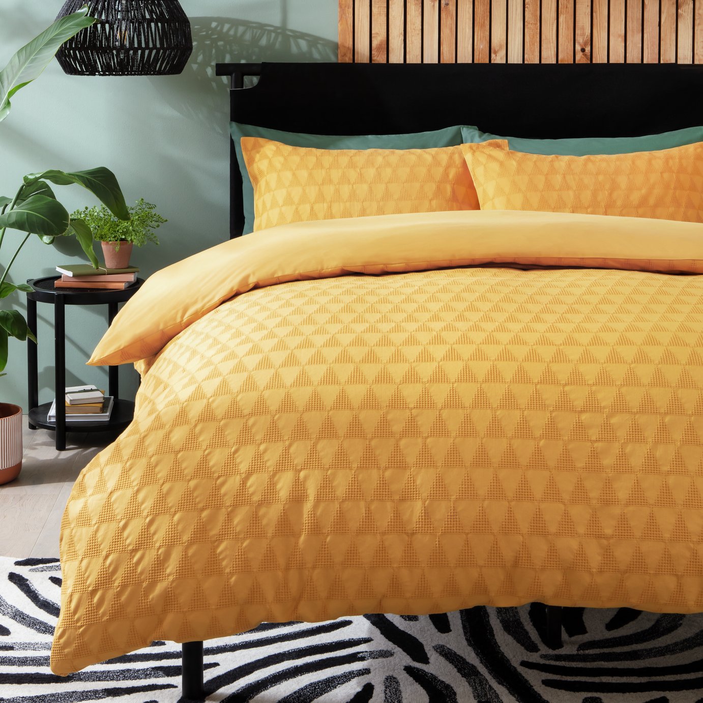 Habitat Cotton Triangle Waffle Mustard Bedding Set - Double