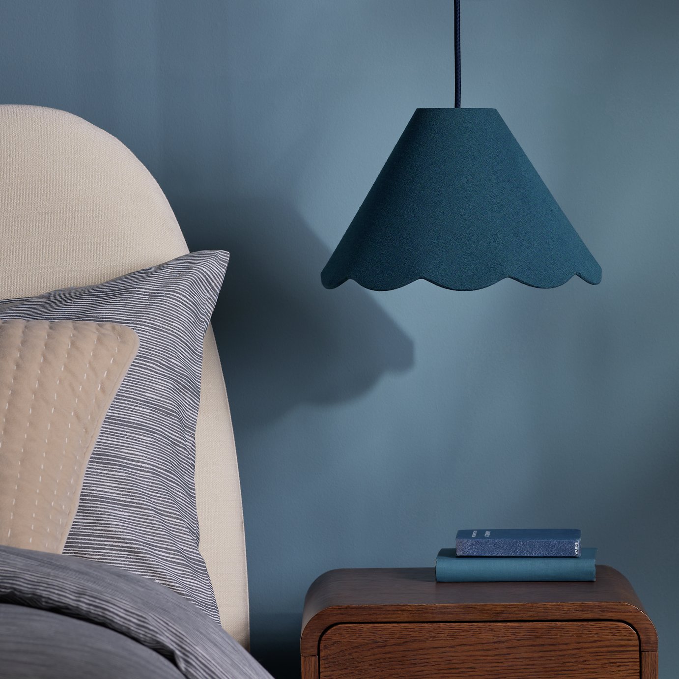 Habitat Scallop Edge Lampshade - 32cm