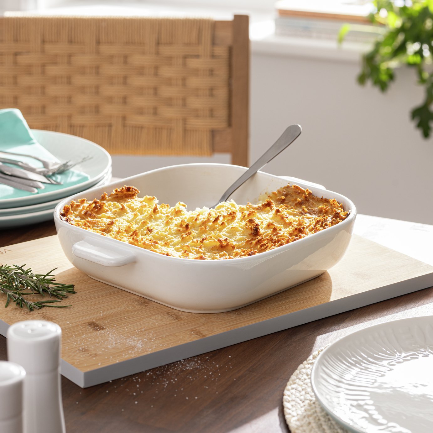 Habitat Riko 29cm Large Porcelain Square Roaster