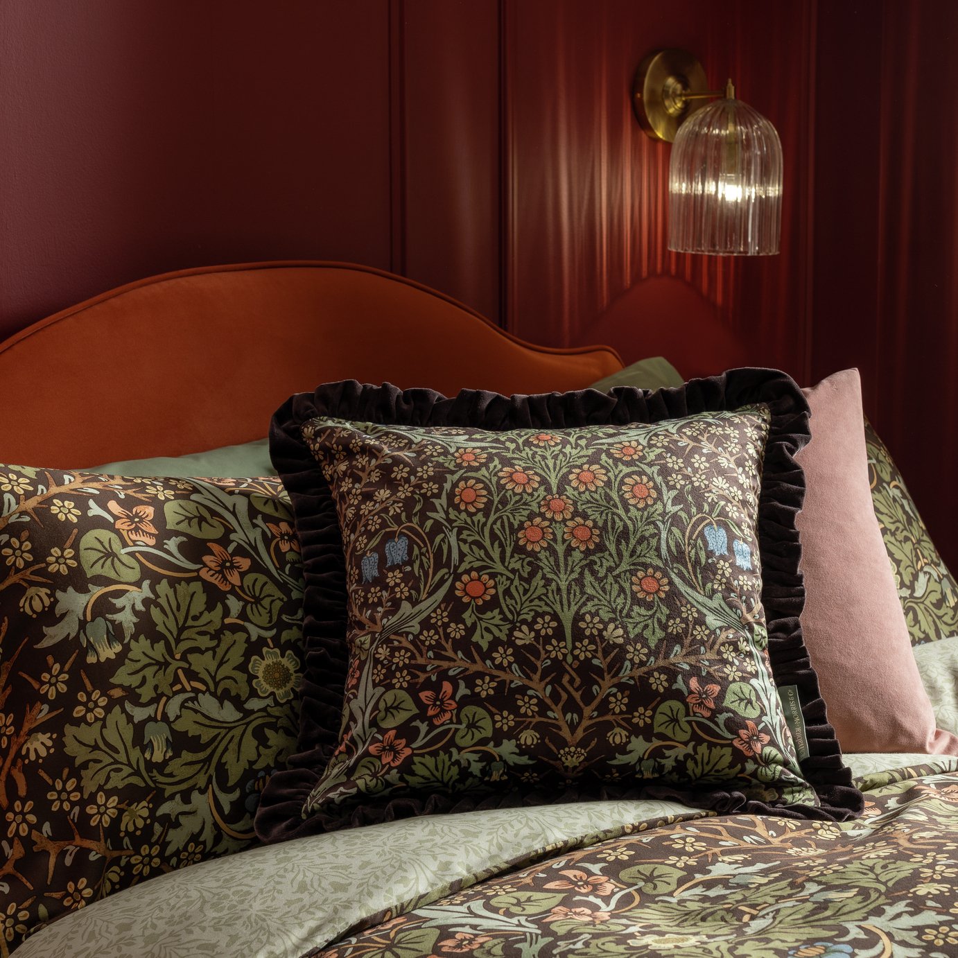 Habitat x Morris & Co. Blackthorn Velvet Cushion - Green