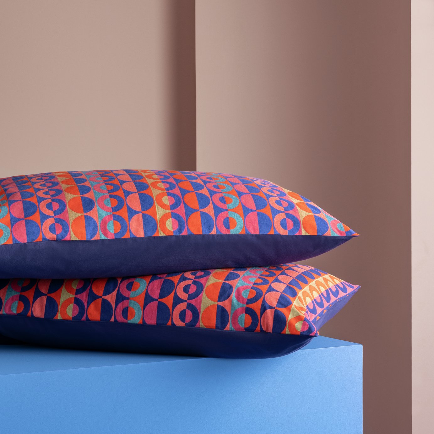 Habitat 60 Ronda Jacquard Pillowcase Pair by Margo Selby