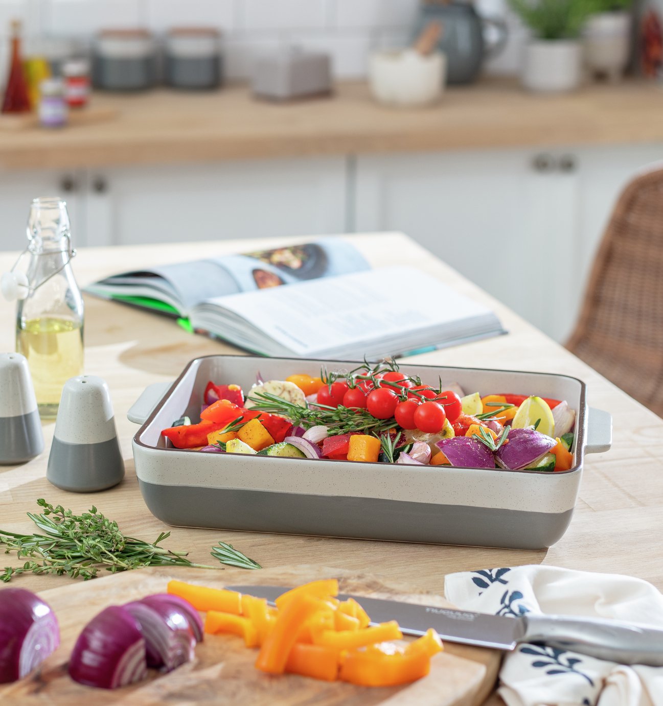 Habitat Speckle 36cm Large Ceramic Roasting Tin