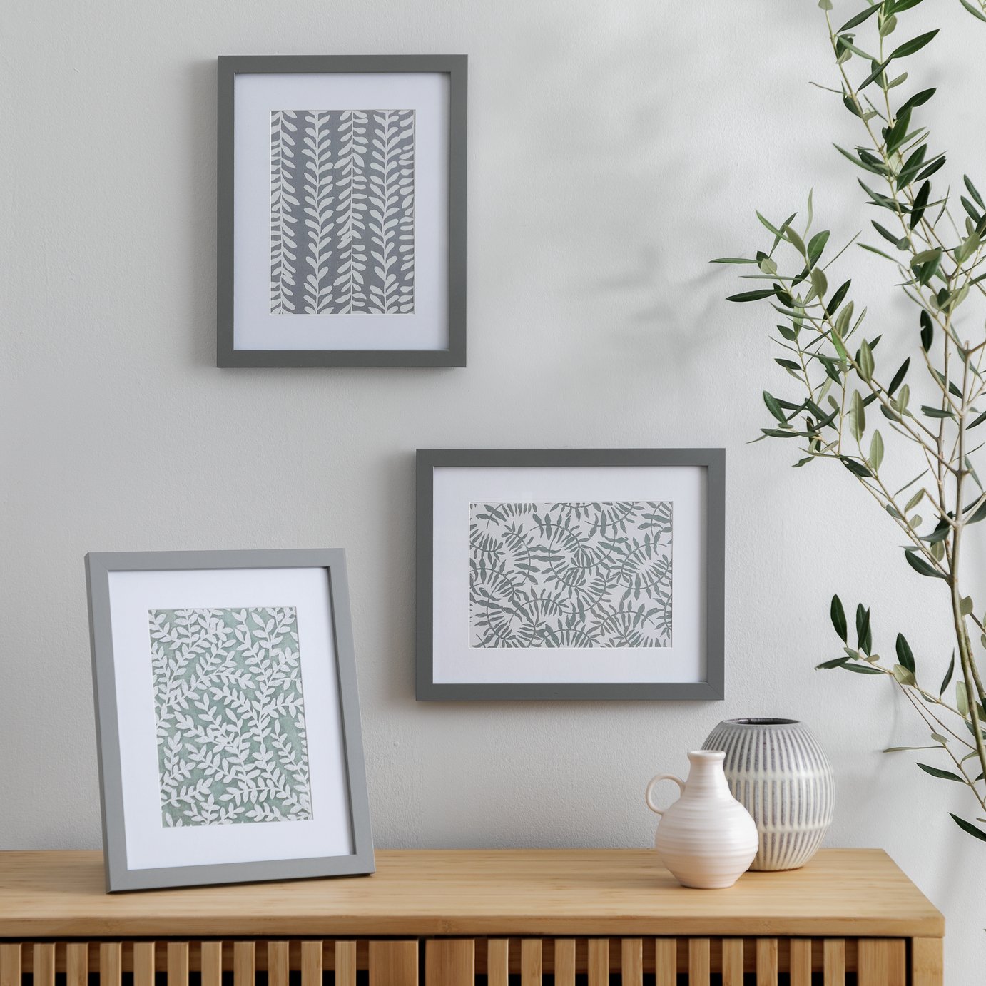 Habitat 3 Pack Grey Wooden Picture Frames - 5x7"