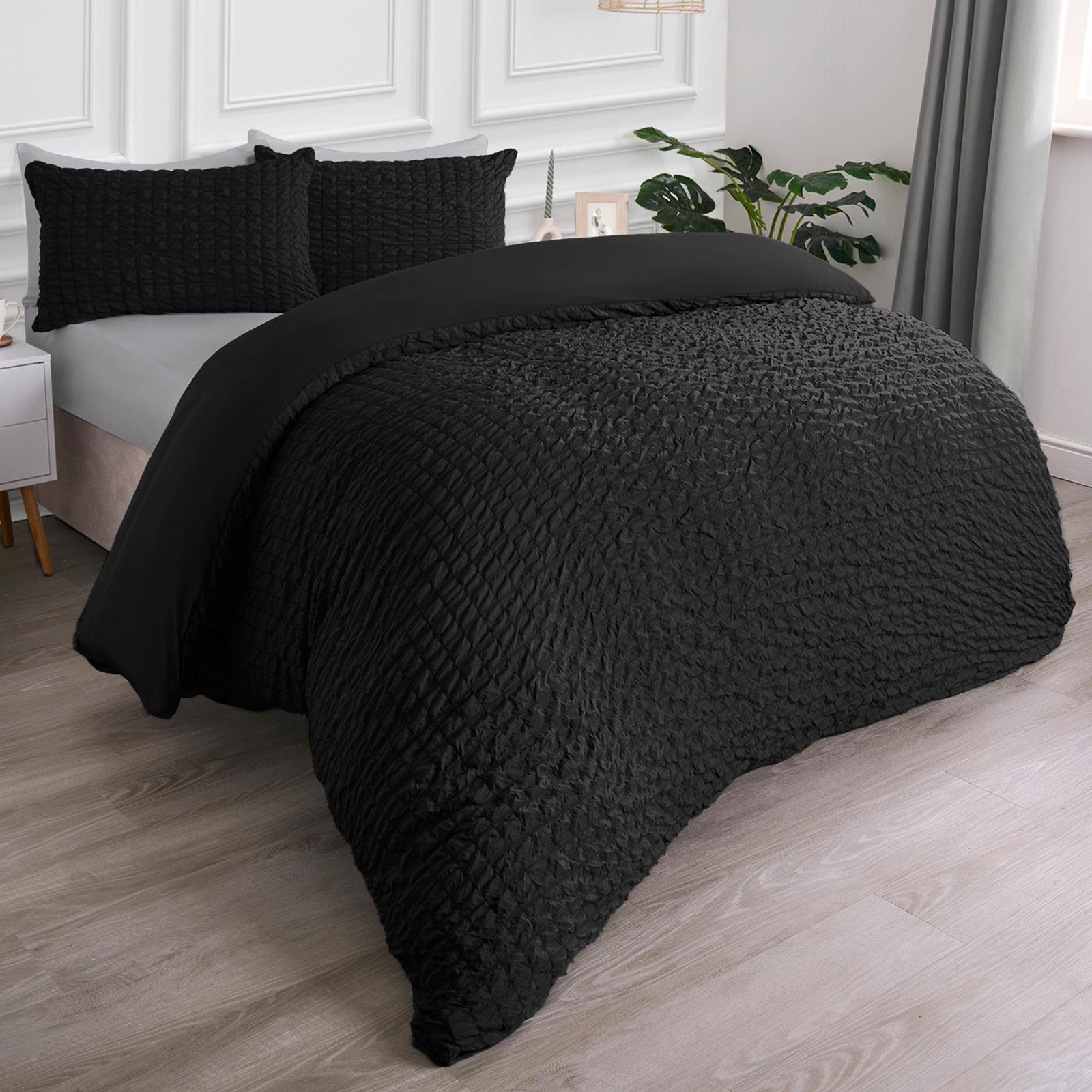 OHS Seersucker Duvet Cover Set Geo Black - King