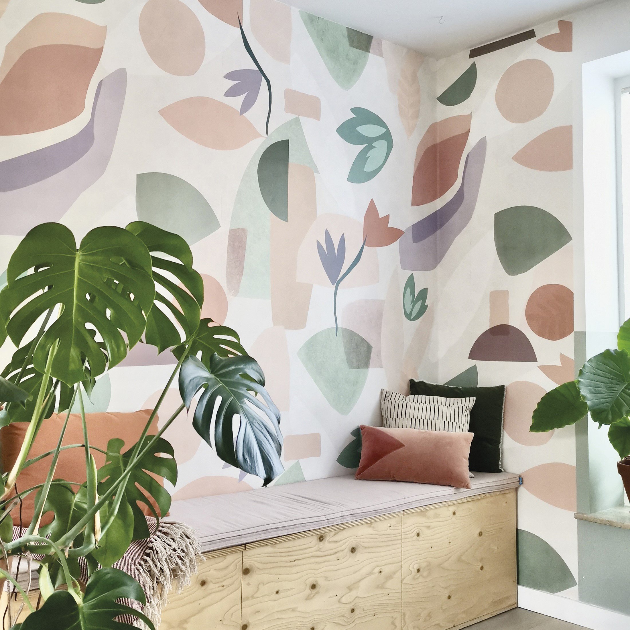 Grandeco Floral Pieces 4 Lane Repeatable Wallpaper Mural - 2 x 2.8m
