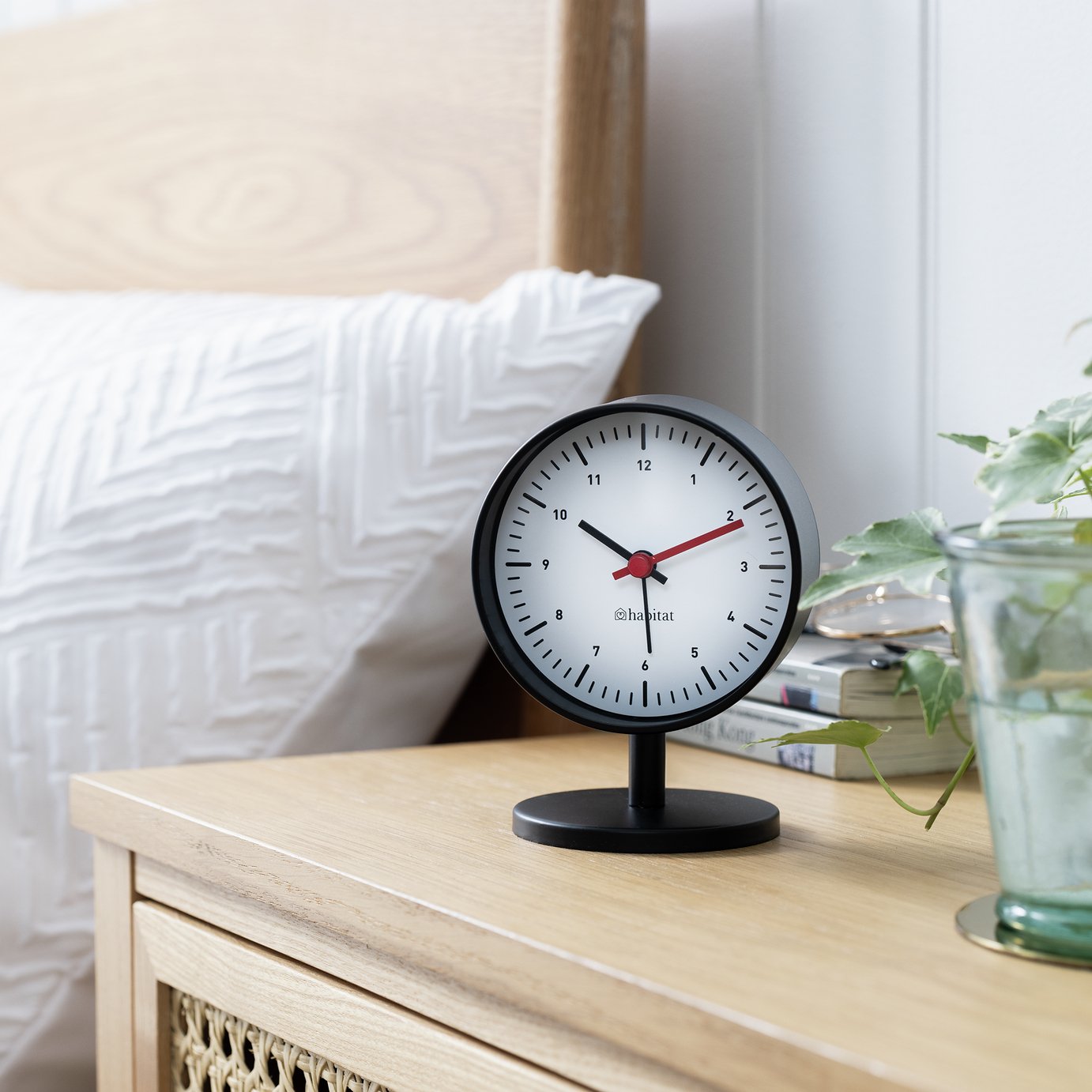 Habitat Analogue Alarm Clock - Black & White