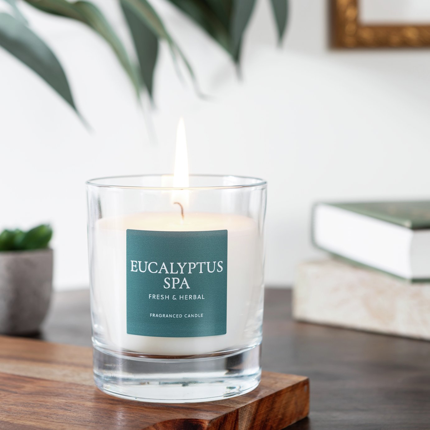 Wax Lyrical Candle - Eucalyptus Spa