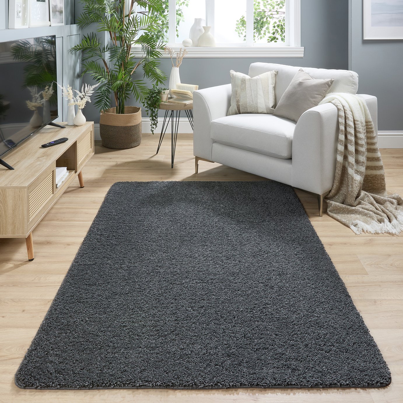 Buddy Washable Mat Plain Charcoal Shaggy Rug - 140x200cm
