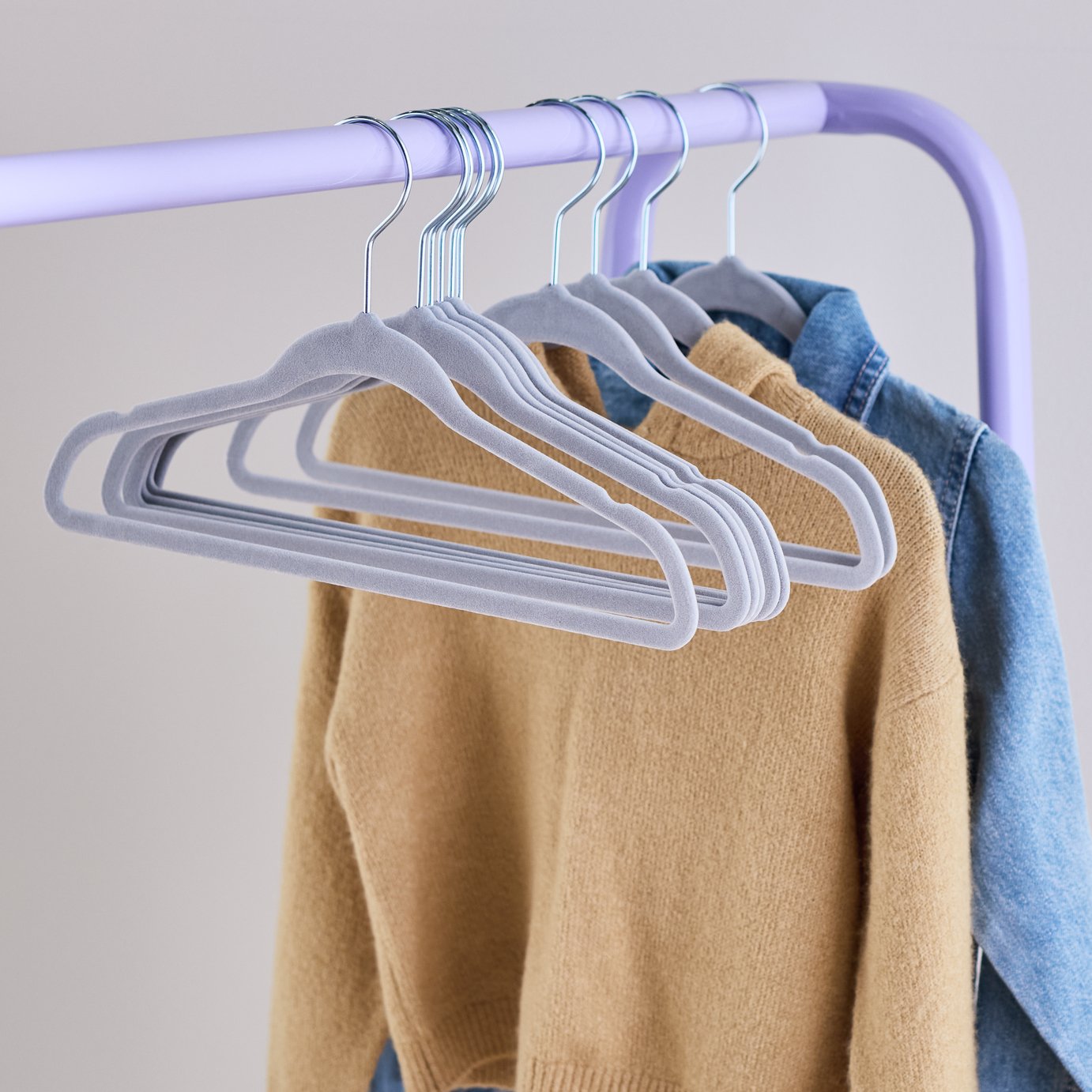 Argos Home Set of 10 Velvet Flocked Kids Hangers