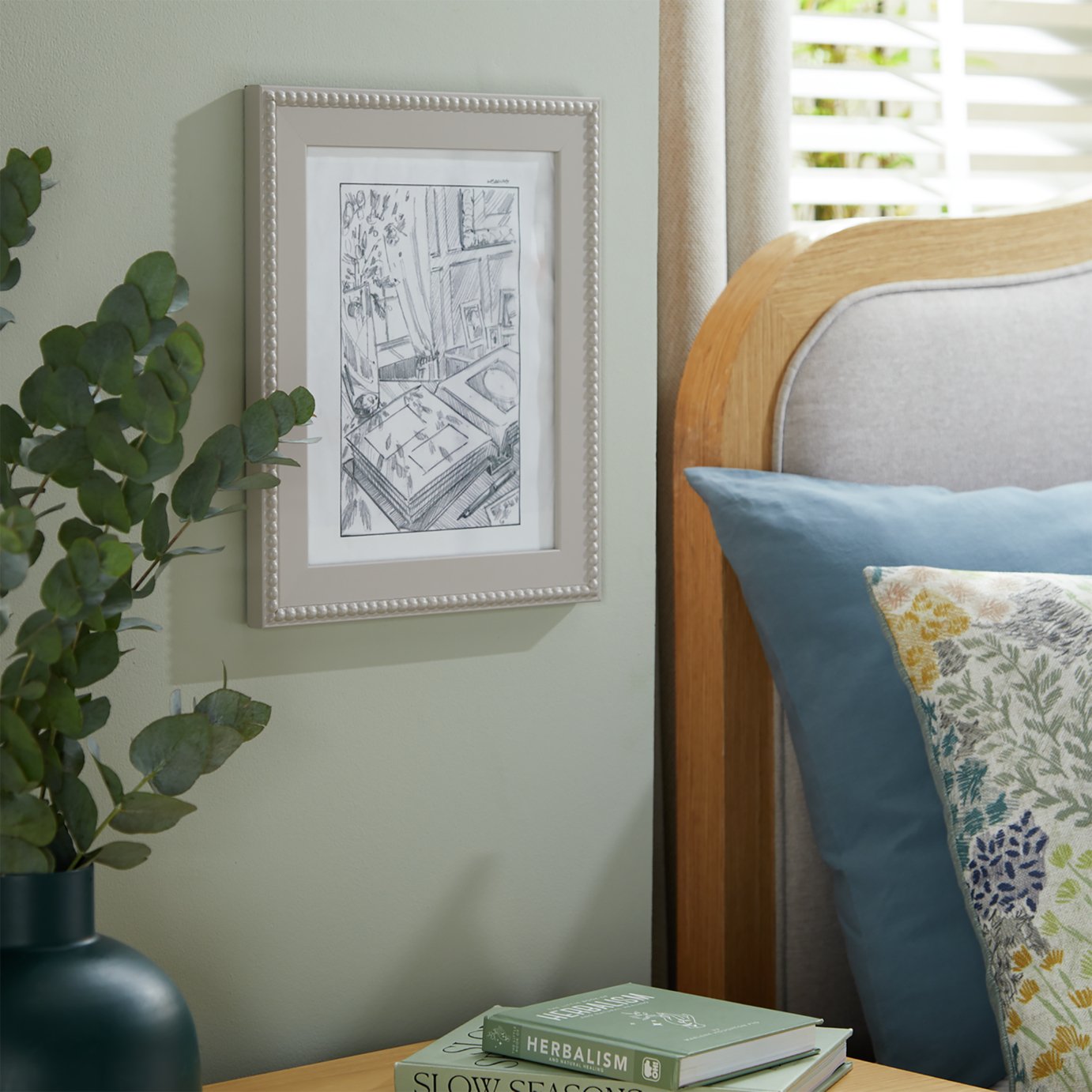 Habitat Grey Beaded Wooden Picture Frame - 8x10"