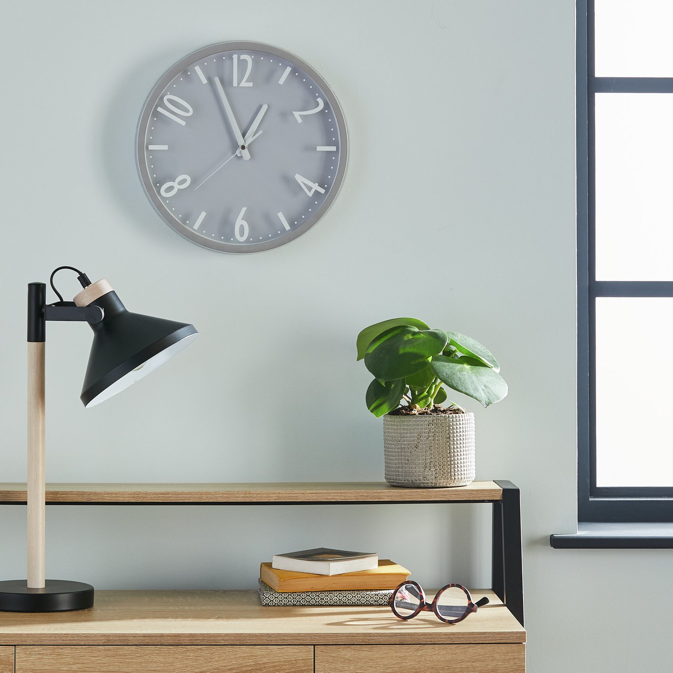Argos Home Contemporary Wall Clock - Silver