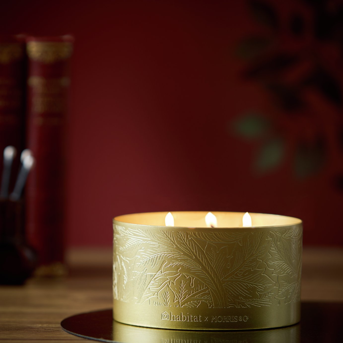 Habitat x Morris & Co. Oak & Fallen Acorn Multiwick Candle