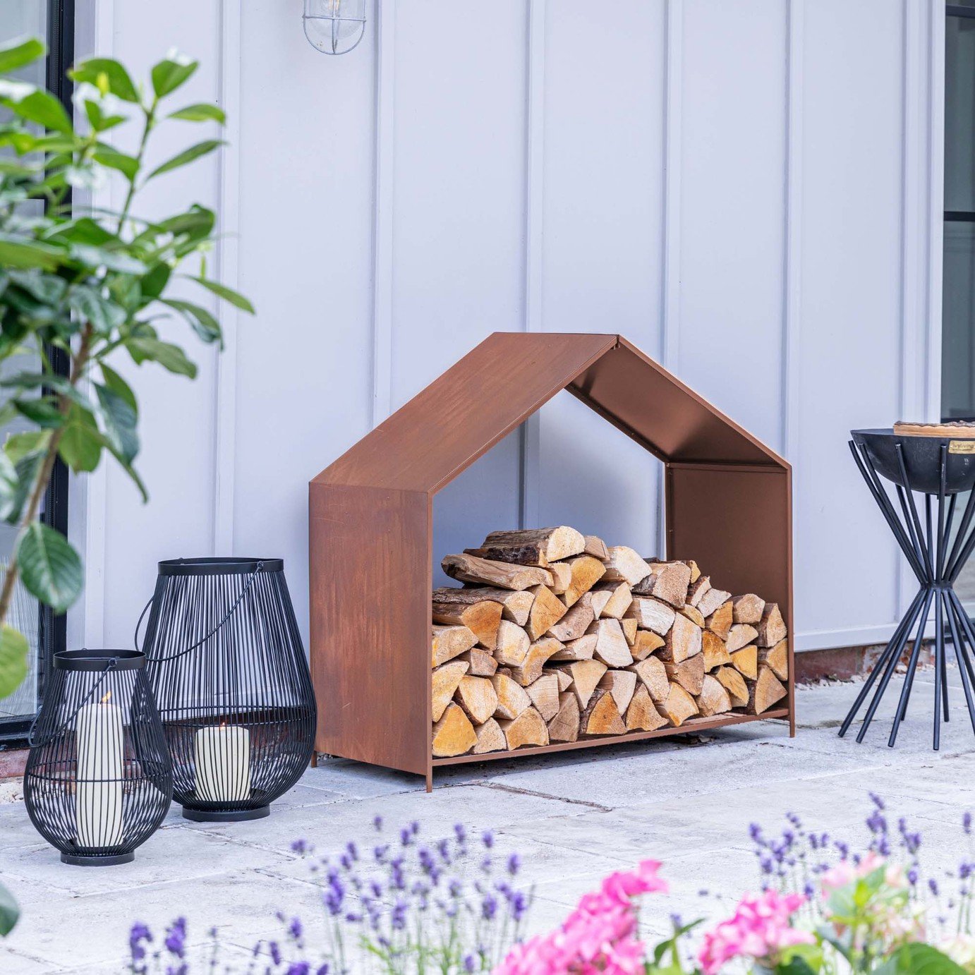 Ivyline Outdoor House Rust Log Storage