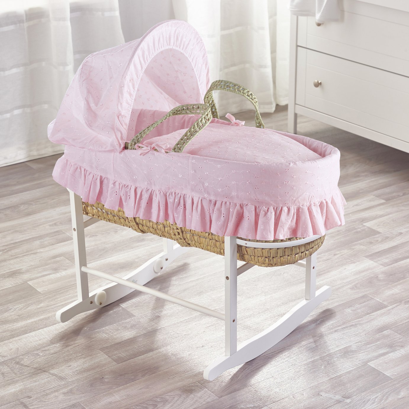 Kinder Valley Moses Basket With Rocking Stand