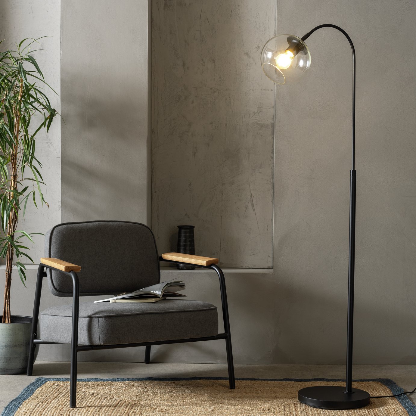 Habitat Coleman Glass Shade Metal Floor Lamp - Matte Black