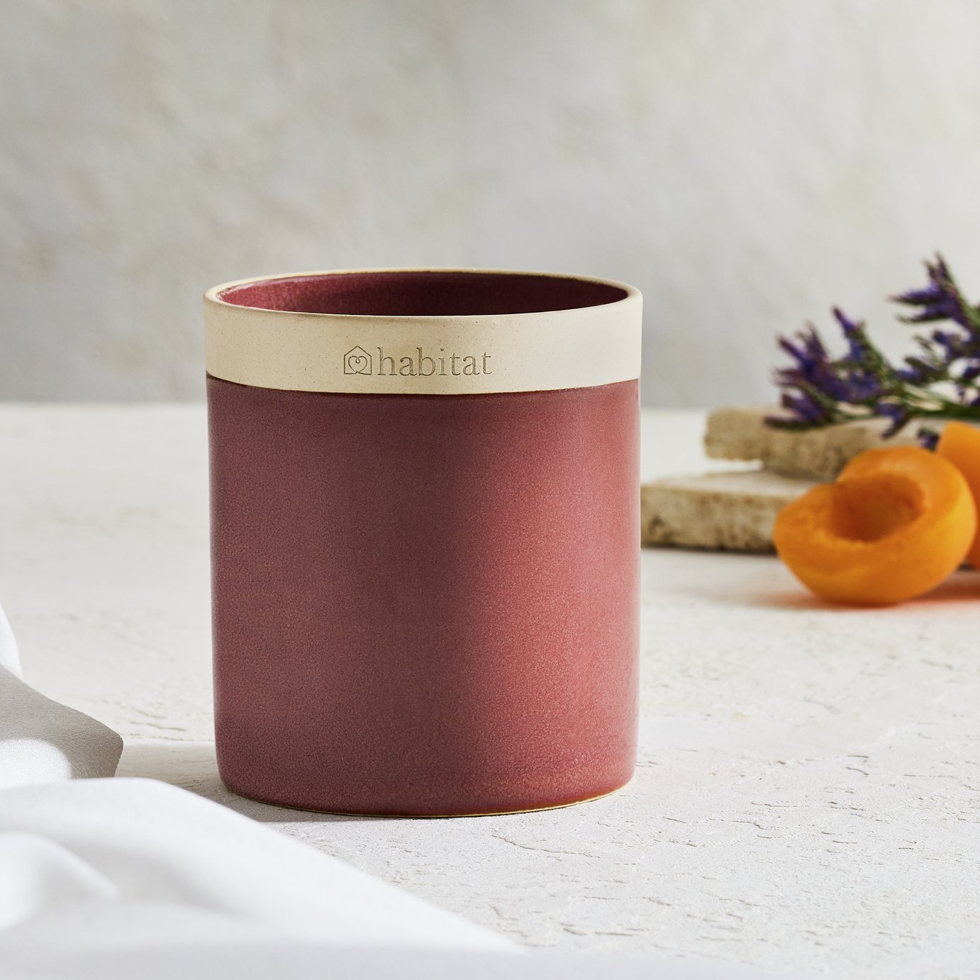 Habitat Small Ceramic Candle - Patchouli & Plum
