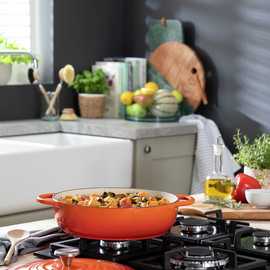 Habitat 4 Litre Cast Iron Casserole Dish