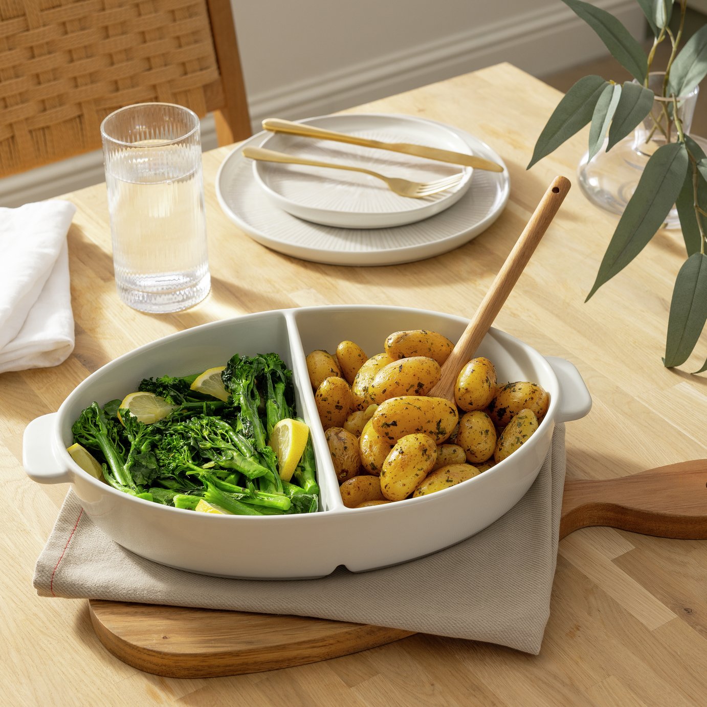 Habitat Riko Large Ceramic Divided Roaster