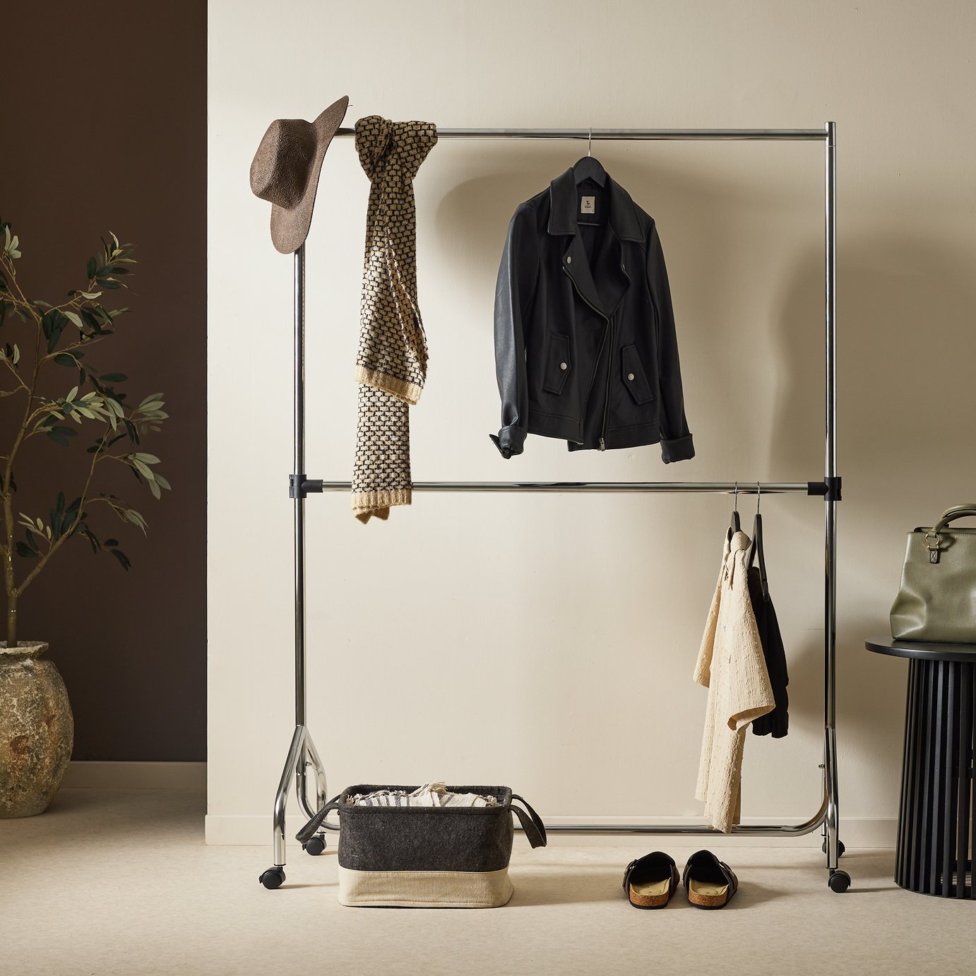 Argos Home Heavy Duty 4 Feet Clothes Rail