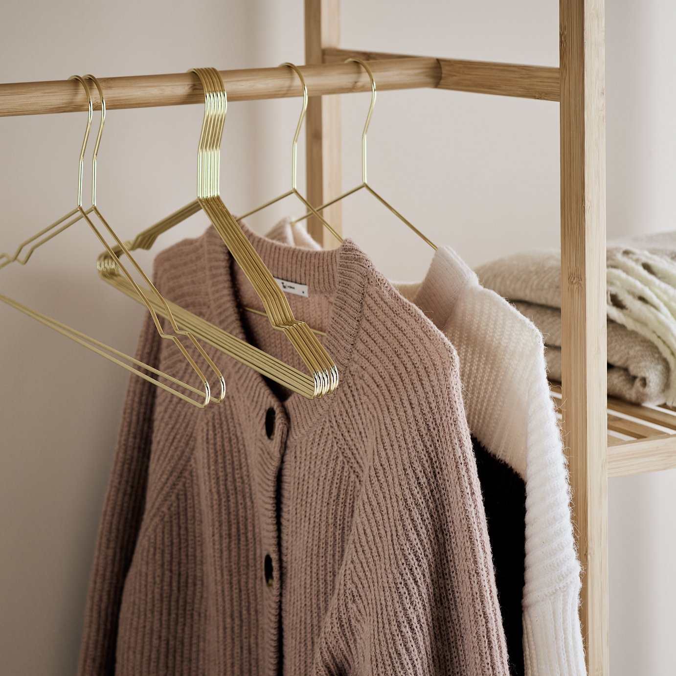 Habitat Pack of 10 Hangers - Golden