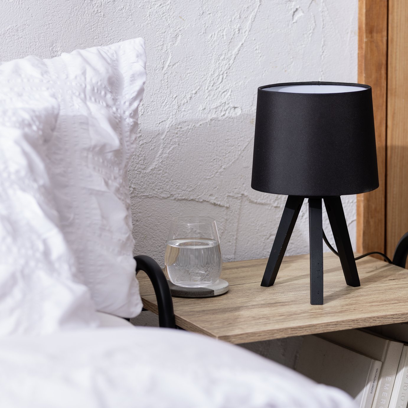 Argos Home Pine Mini Tripod Table Lamp - Black