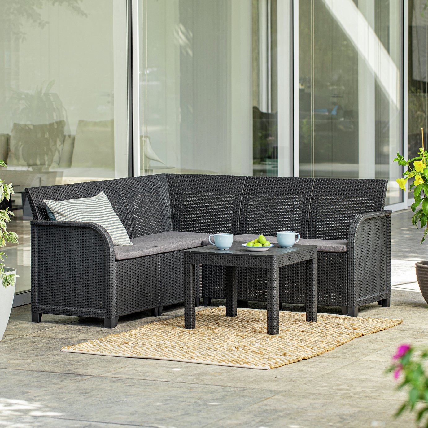 Keter Rosalie 5 Seater Rattan Effect Garden Corner Sofa Set