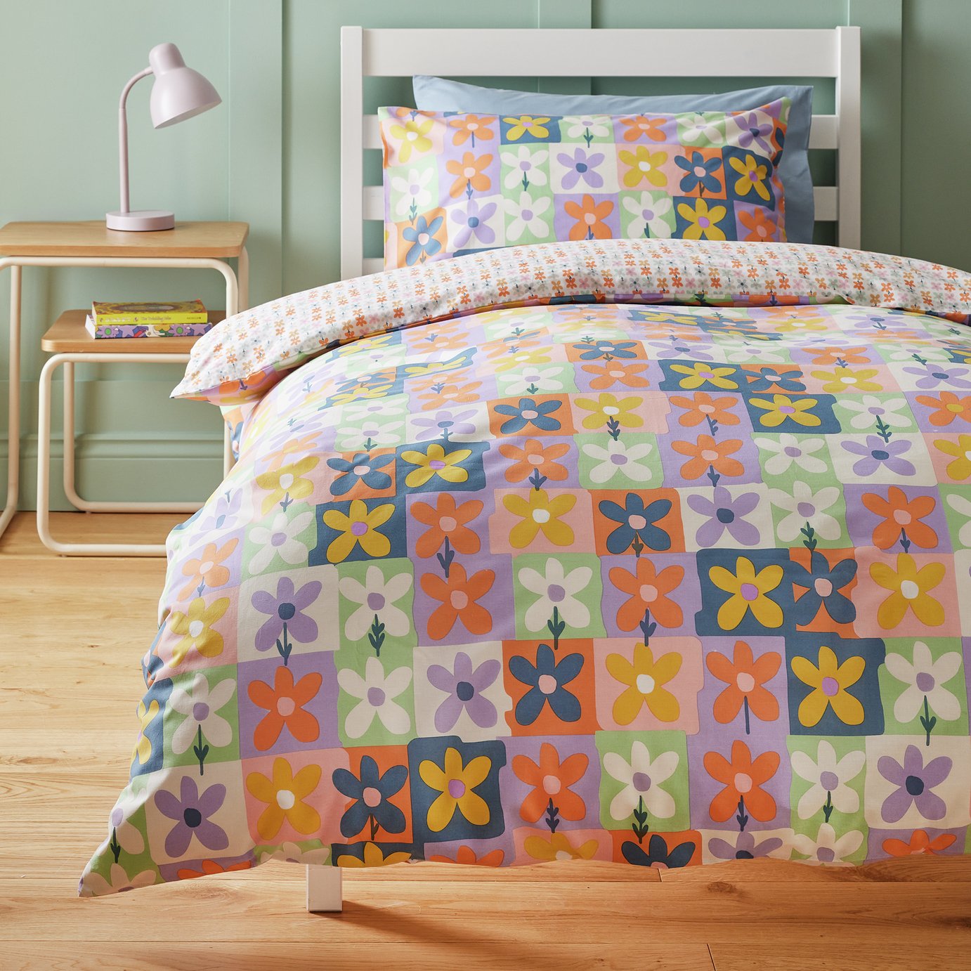 Habitat Checkerboard Floral Kids Bedding Set