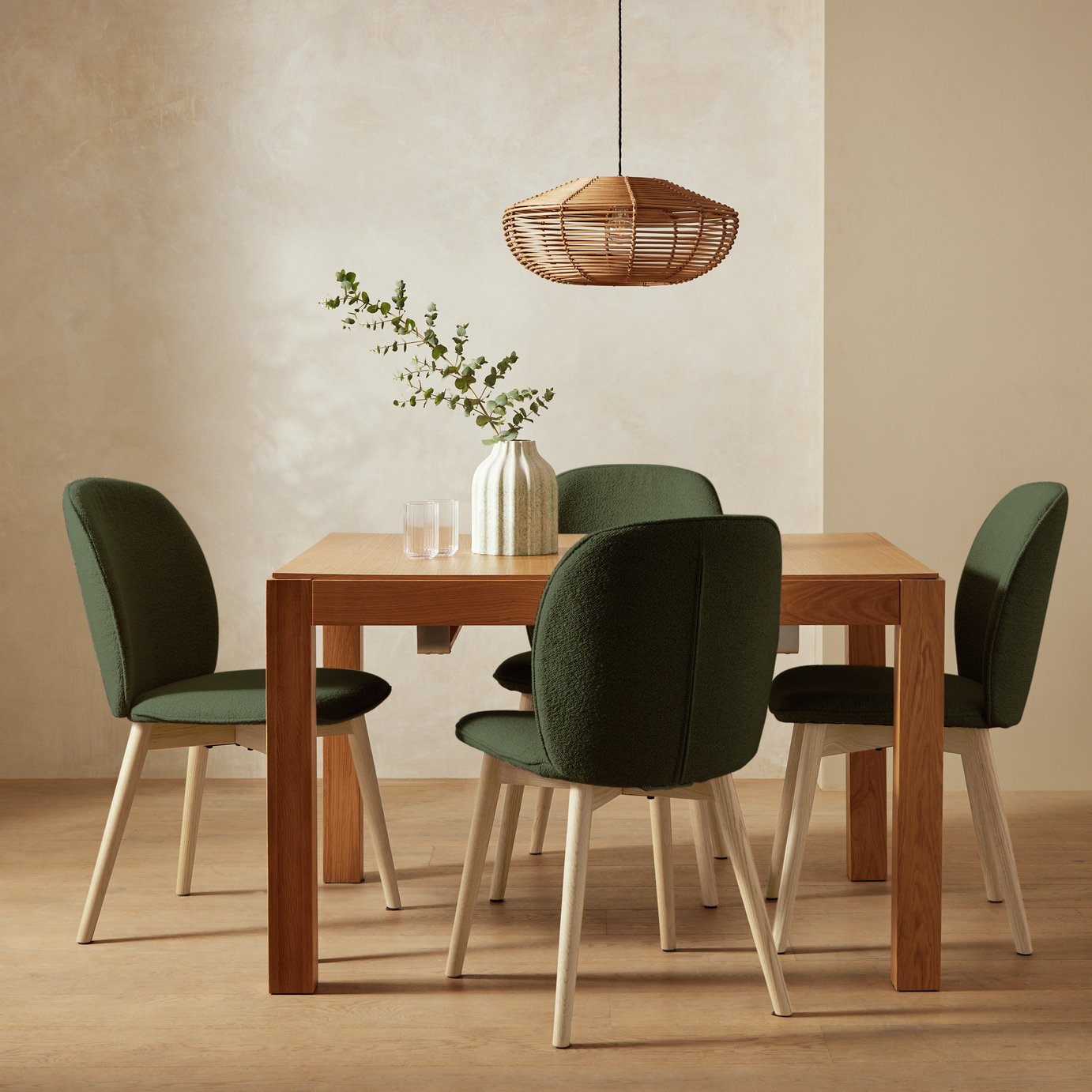 Habitat Drio Extending Dining Table & 4 Chairs