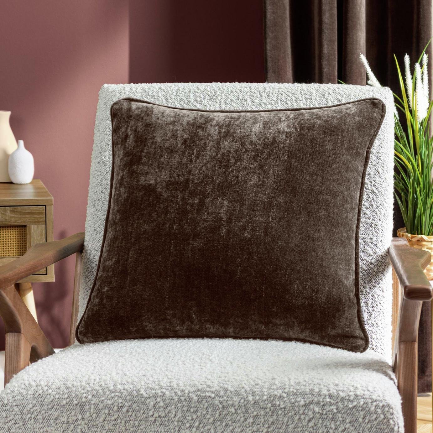 Yard Chenille Plain Piped Cushion - 50x50cm