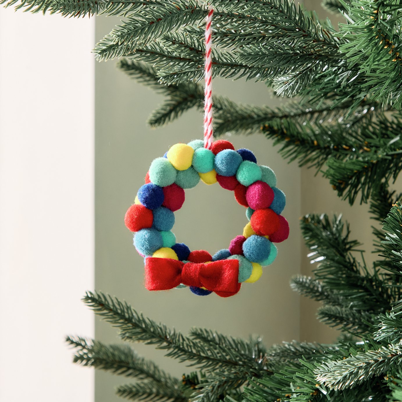 Habitat Mini Pom-Pom Christmas Wreath