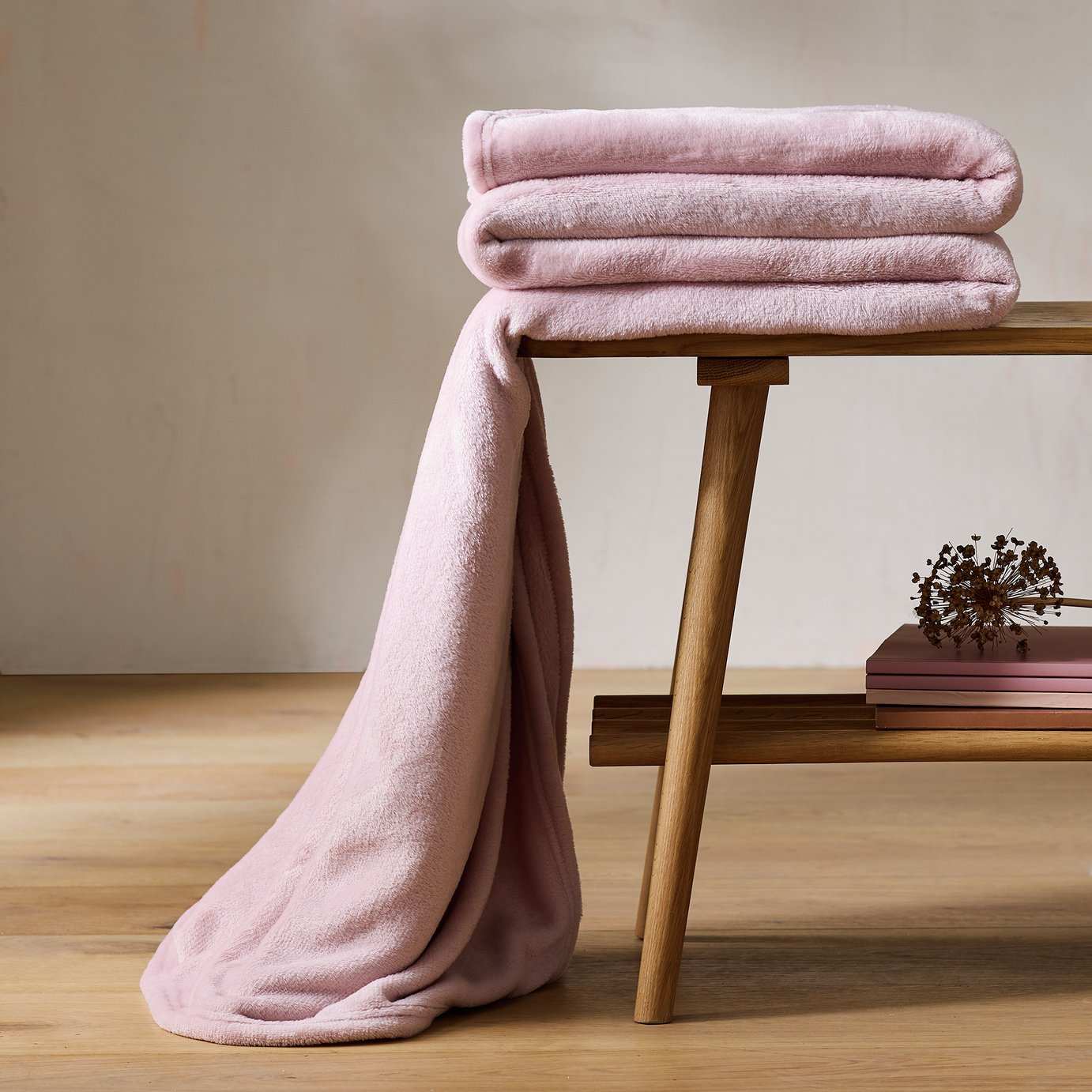 Argos Home Fleece Throw - 200x220cm