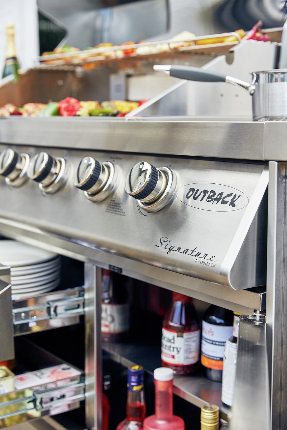 Outback Signature 6 Burner Hybrid Gas BBQ