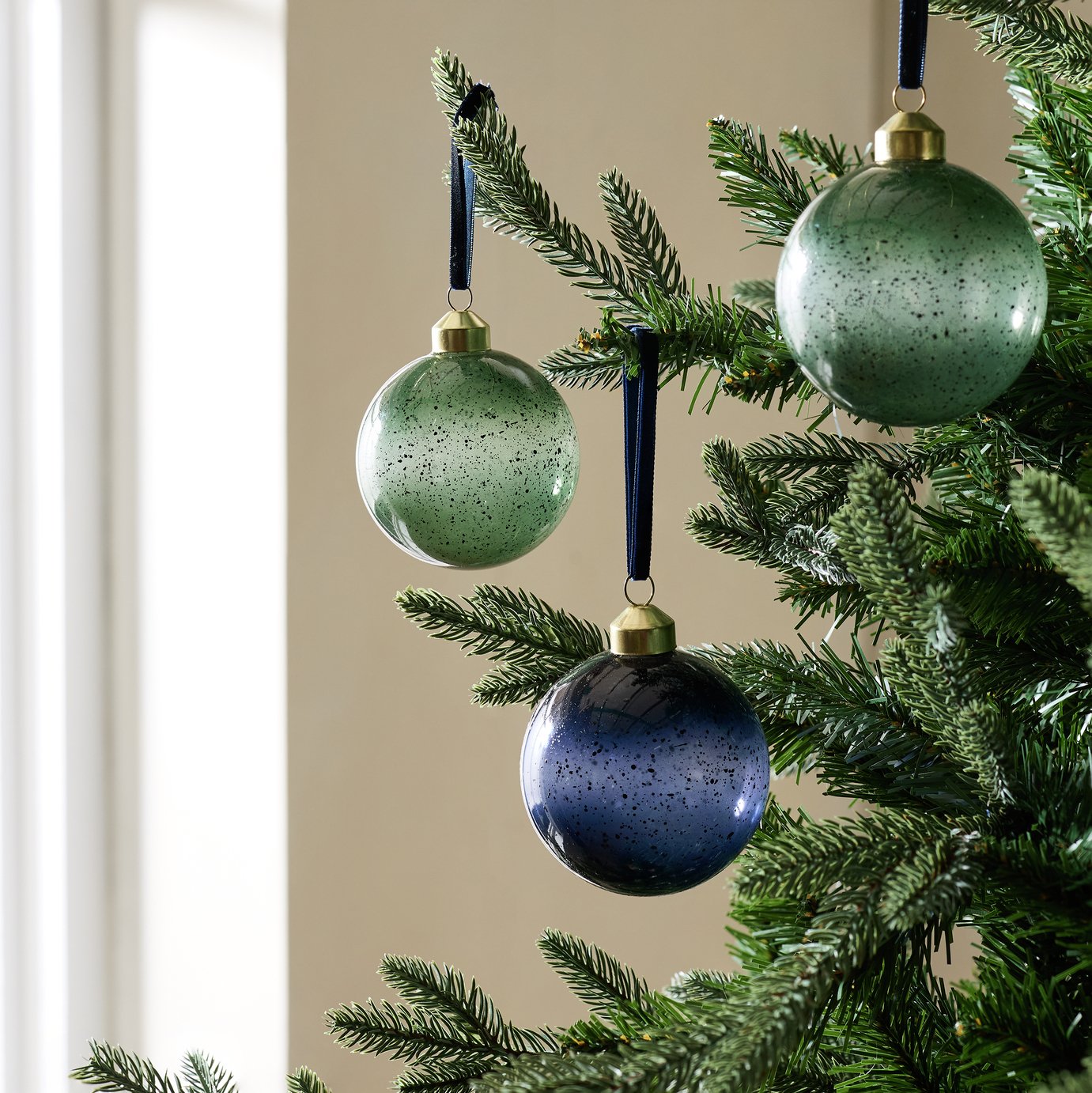 Habitat Pack of 3 Glass Christmas Baubles - Green and Blue