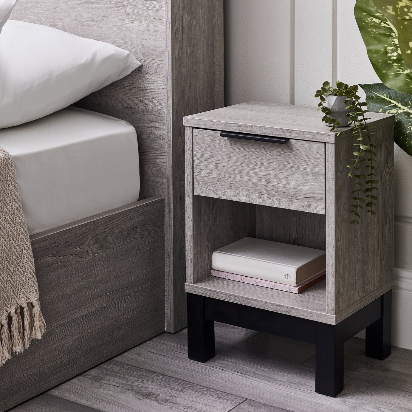 Julian Bowen Bali 1 Drawer Bedside Table - Grey