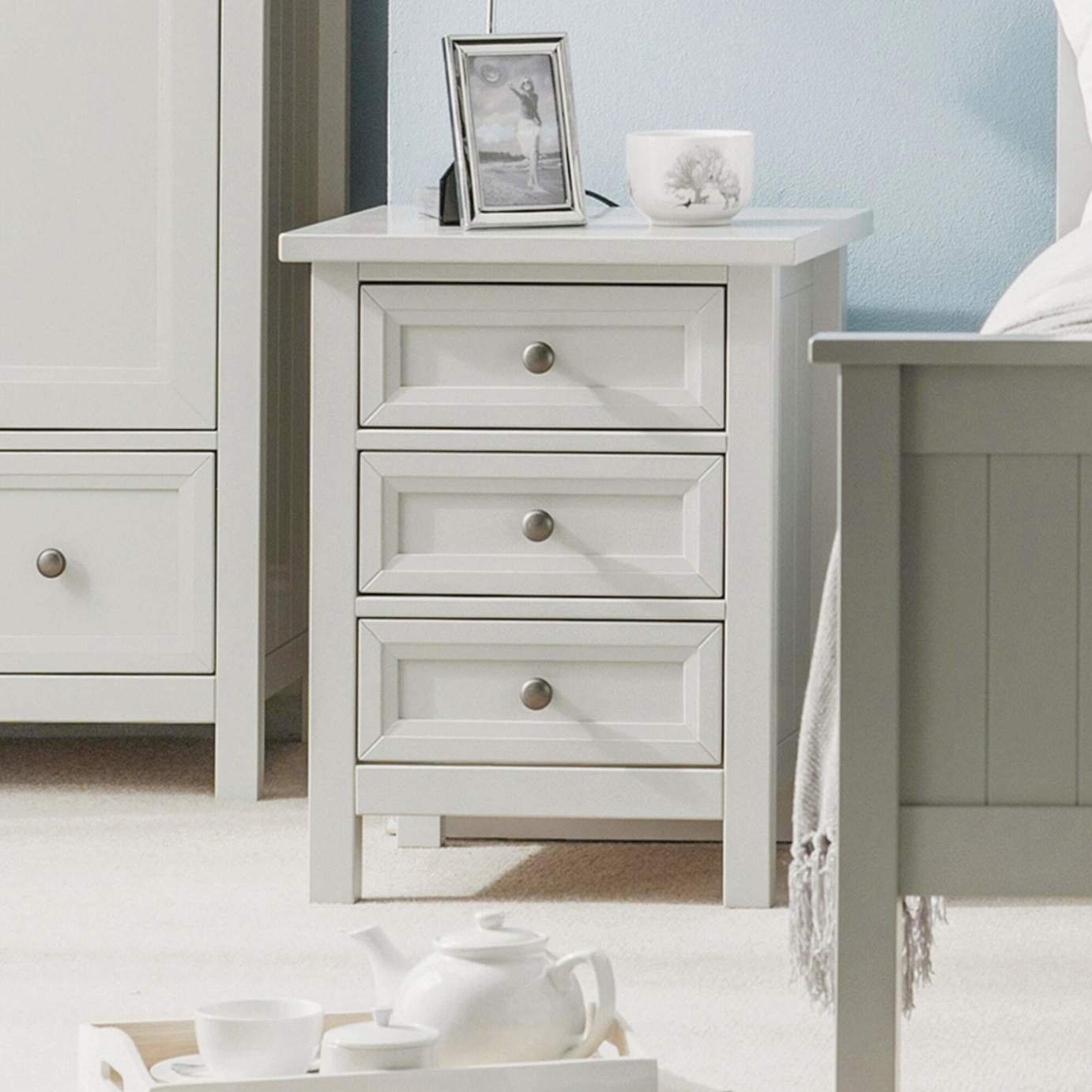 Julian Bowen Maine 3 Drawer Bedside Table