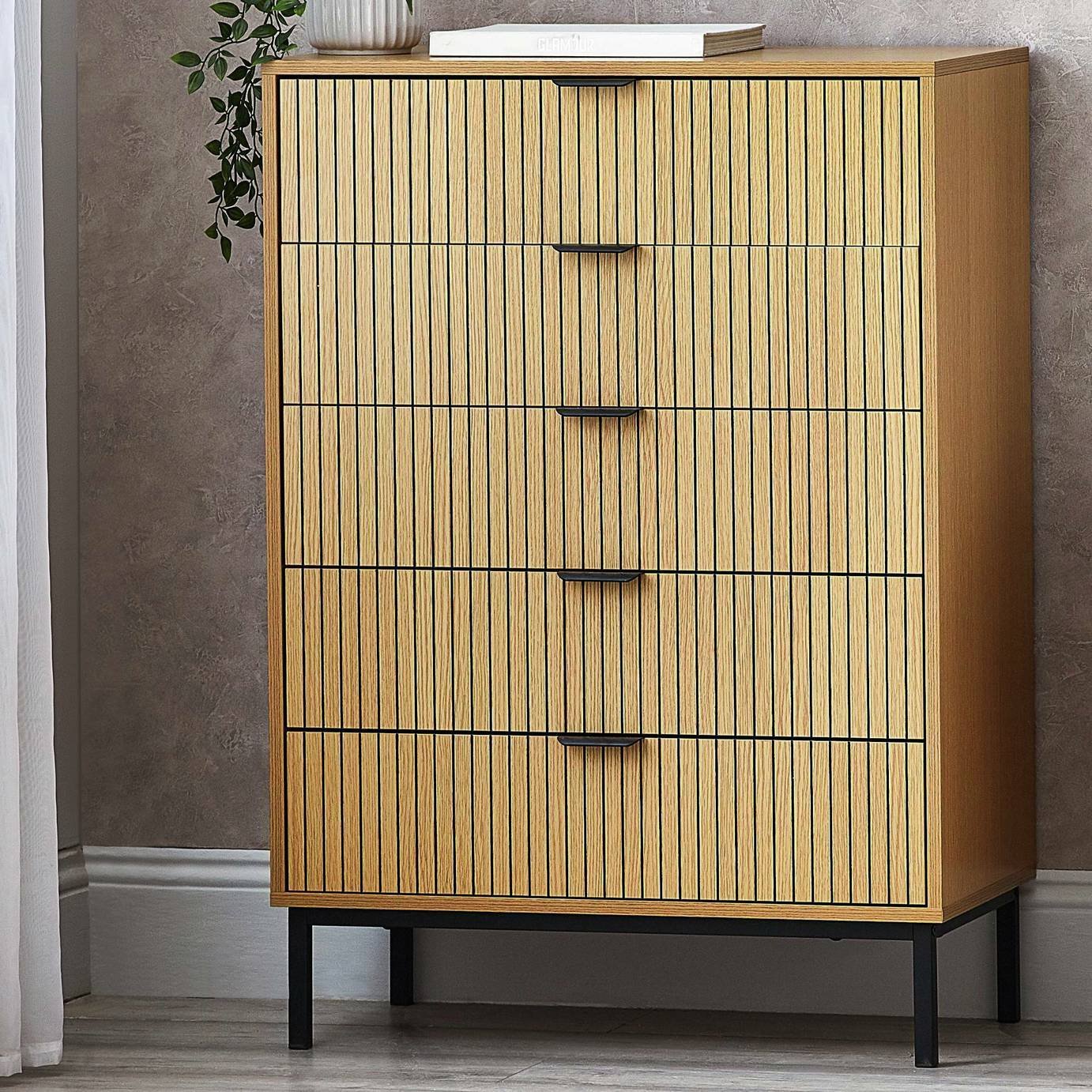 Julian Bowen Sia 5 Drawer Chest - Beige