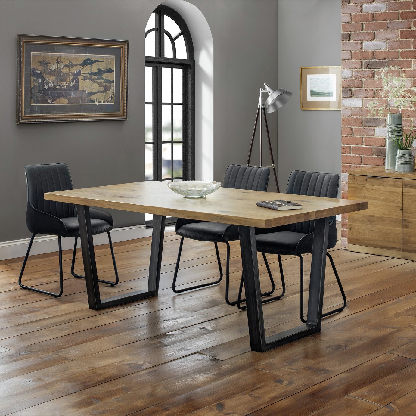 Julian Bowen Brooklyn 6 Seater Oak Dining Table - Natural