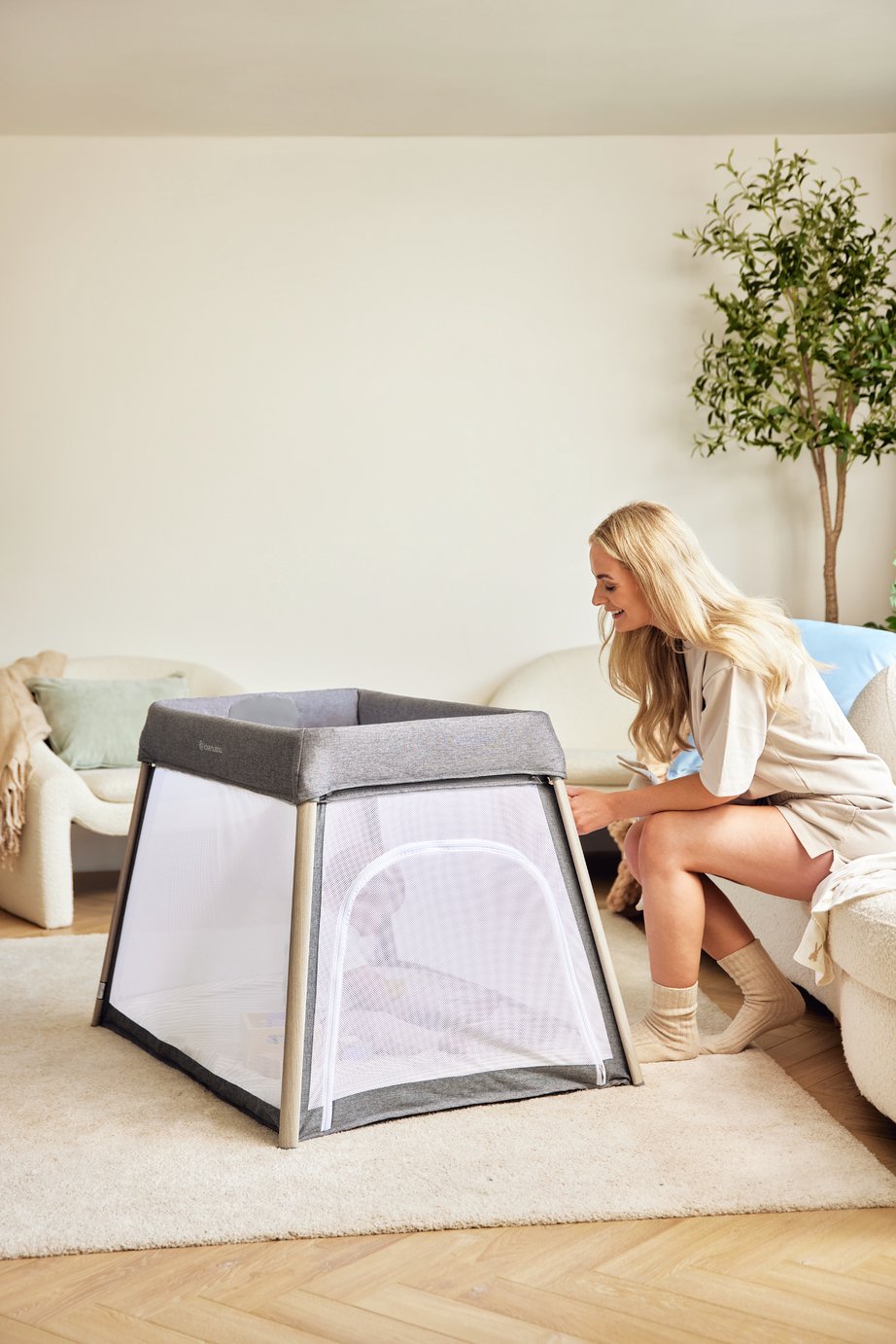 Ickle Bubba Scout 2 In 1 Travel Cot - Grey