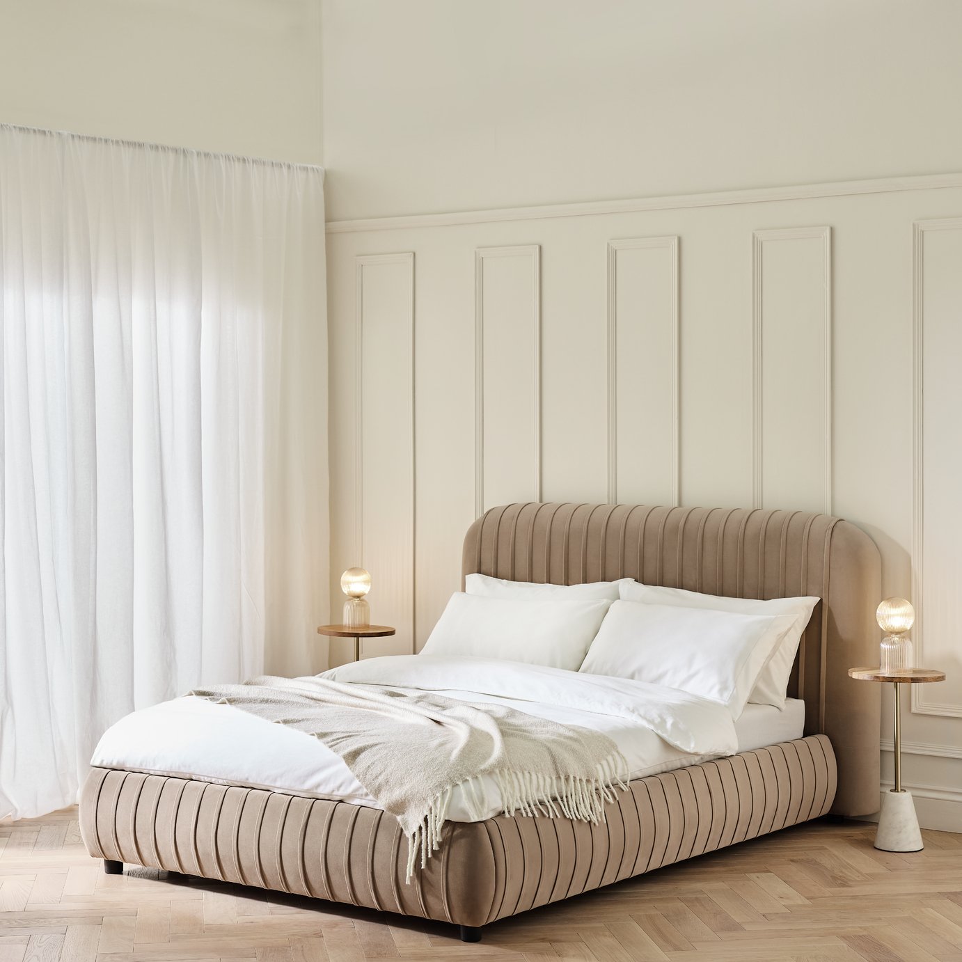 Habitat Beatrix Ottoman Bed