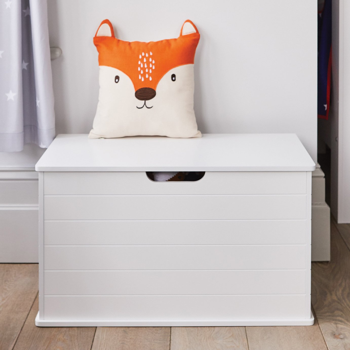 Great Little Trading Company Classic Small Toy Box - White