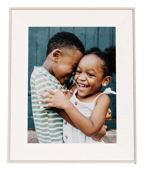 AURA Aspen 12 Inch Digital Photo Frame - Clay with Paper Mat