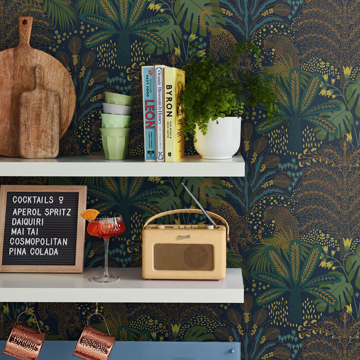 Envy Savannah Fauna Natural Wallpaper - Green