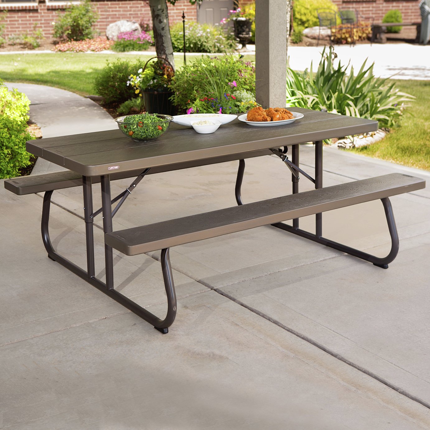 Lifetime 6 Seater Plastic Picnic Table - Brown