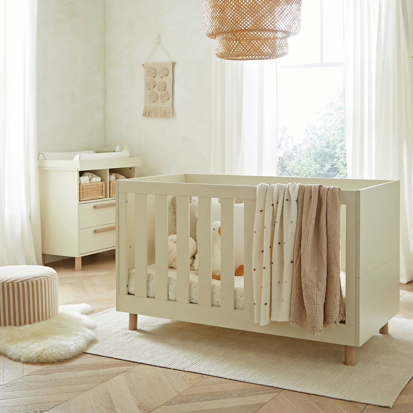 Cuddleco Harper Nursery Cot Bed - Cream