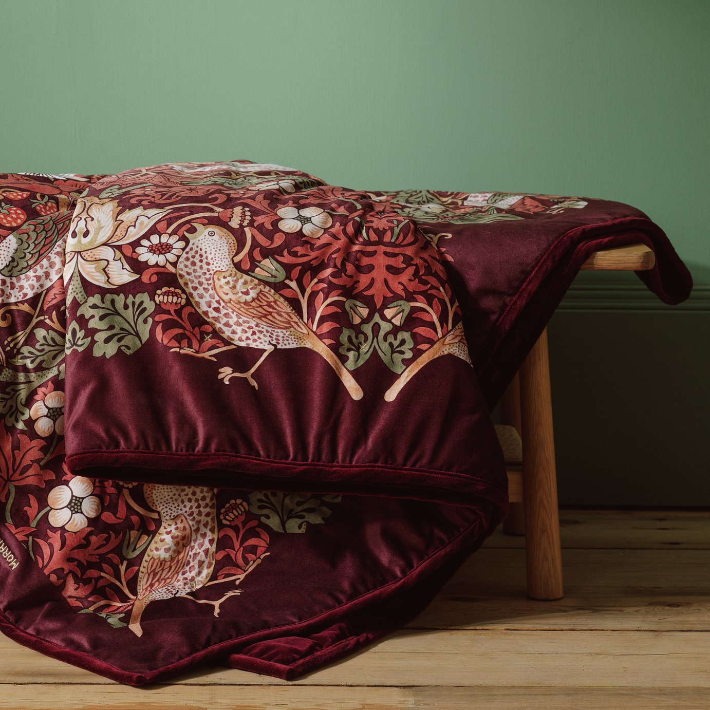 Habitat x Morris & Co. Strawberry Thief Throw - 200x150cm