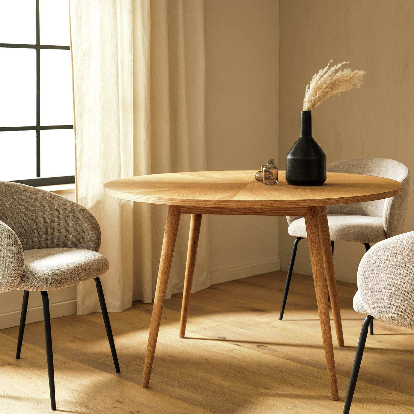 Habitat Kenha Oak Veneer 4 Seater Dining Table - Oak