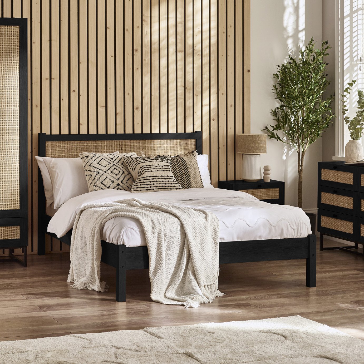 Julian Bowen Padstow Wooden Bed