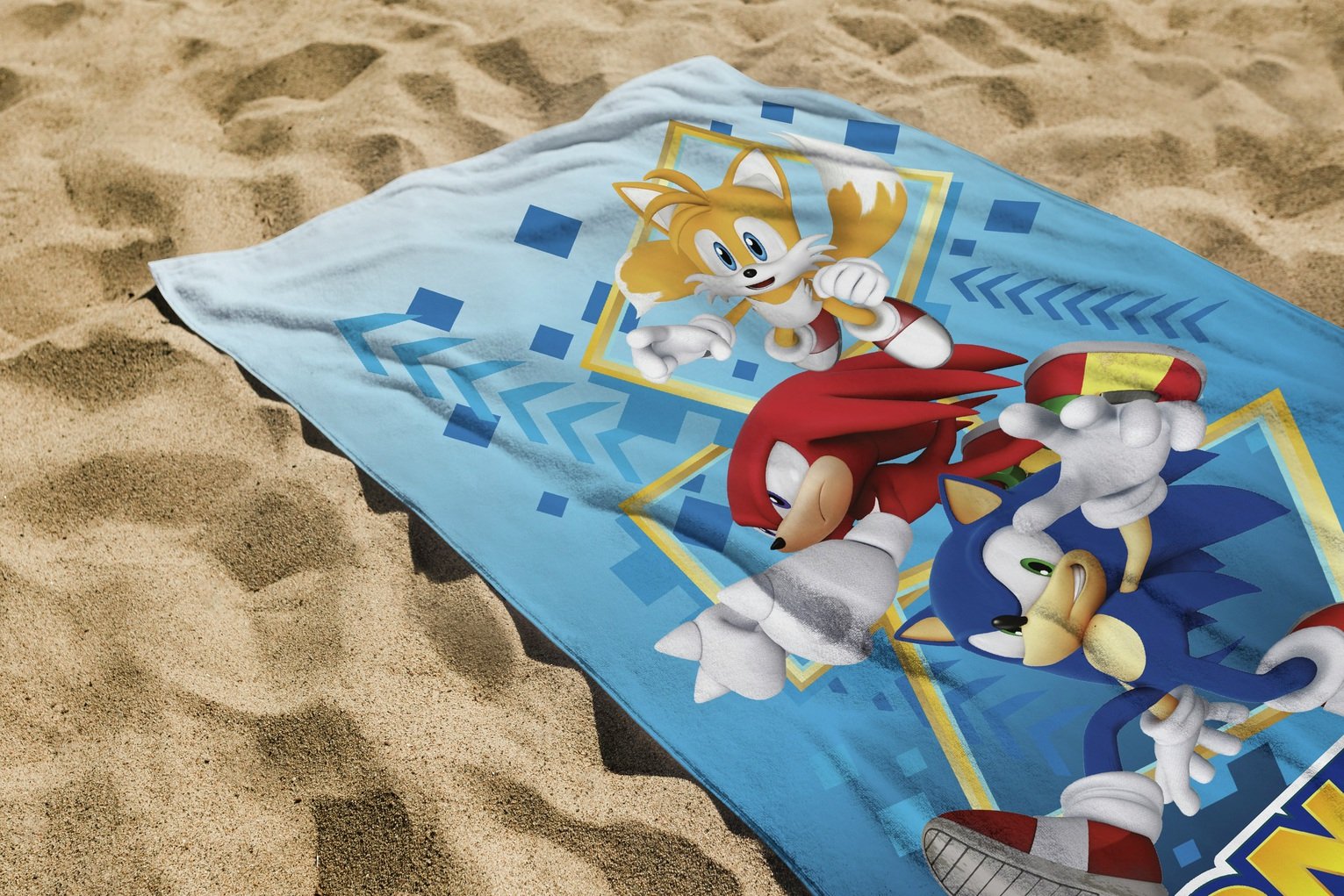 Sonic The Hedgehog Cotton Beach Towel - Multicoloured